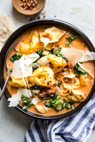 Tortellini Kale Soup
